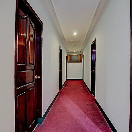 Super Oyo 91805 Hotel Wisma Bari Palembang Exteriör bild