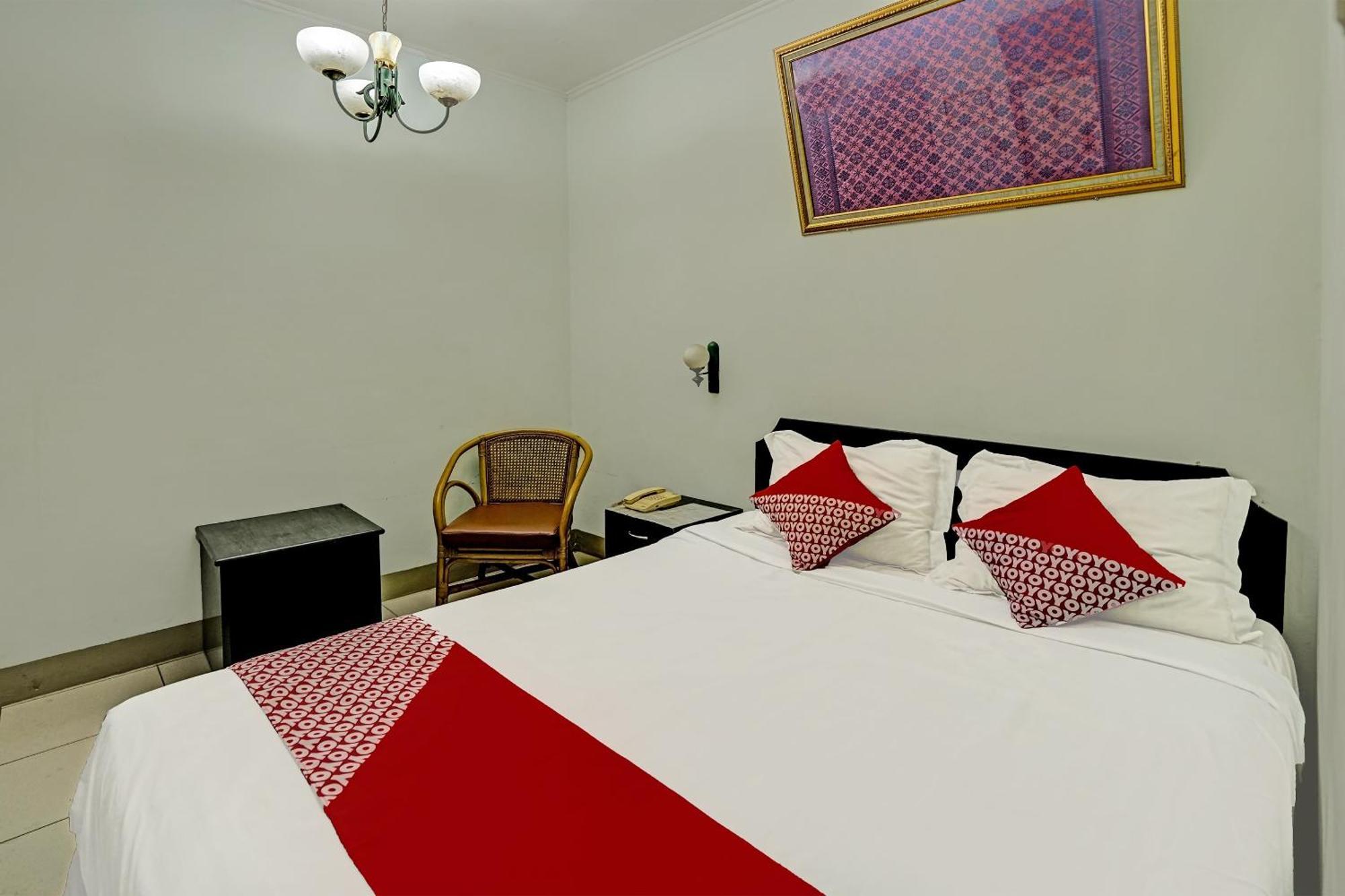 Super Oyo 91805 Hotel Wisma Bari Palembang Exteriör bild