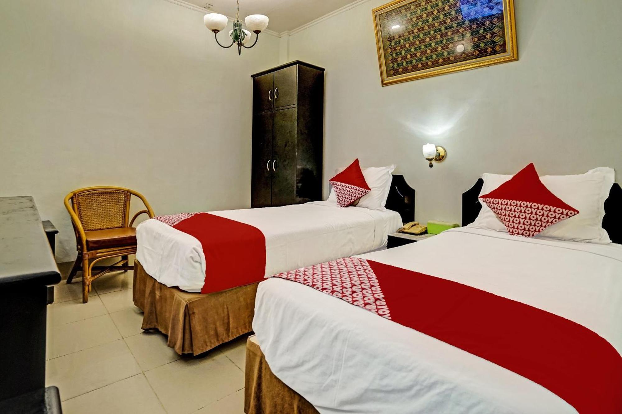 Super Oyo 91805 Hotel Wisma Bari Palembang Exteriör bild