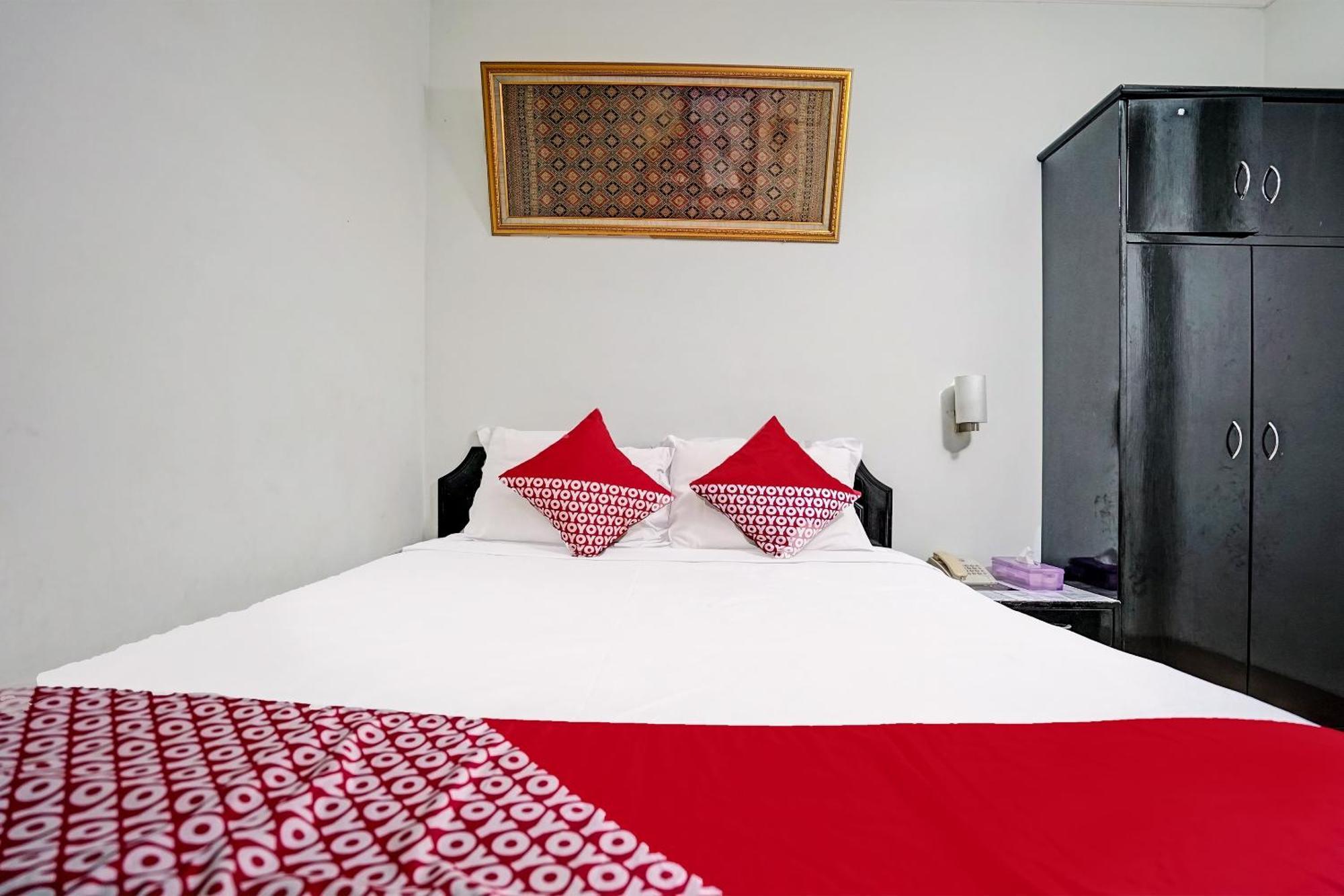 Super Oyo 91805 Hotel Wisma Bari Palembang Exteriör bild
