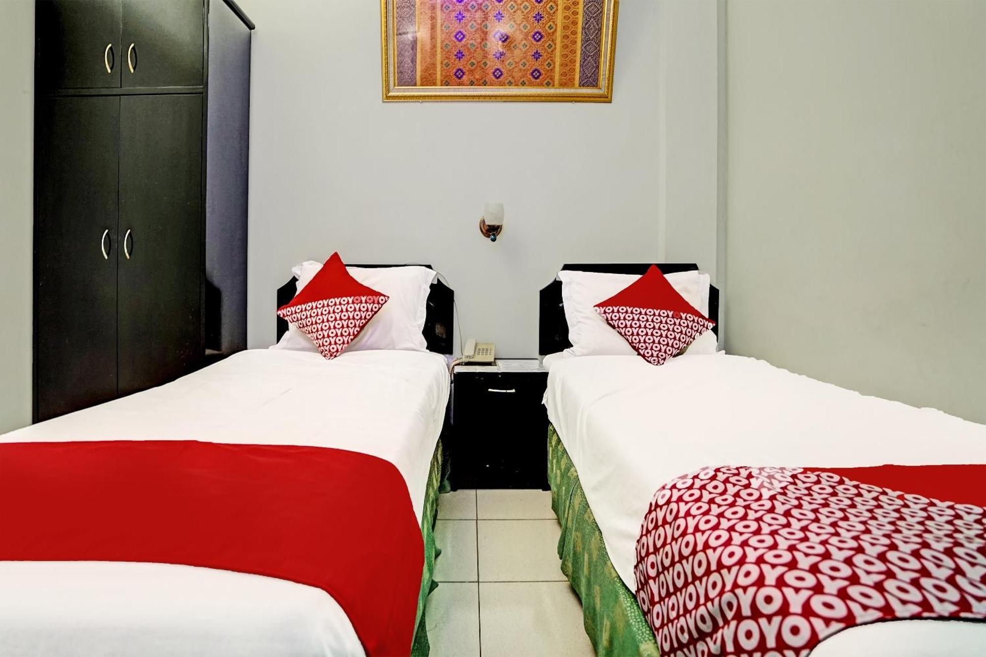 Super Oyo 91805 Hotel Wisma Bari Palembang Exteriör bild