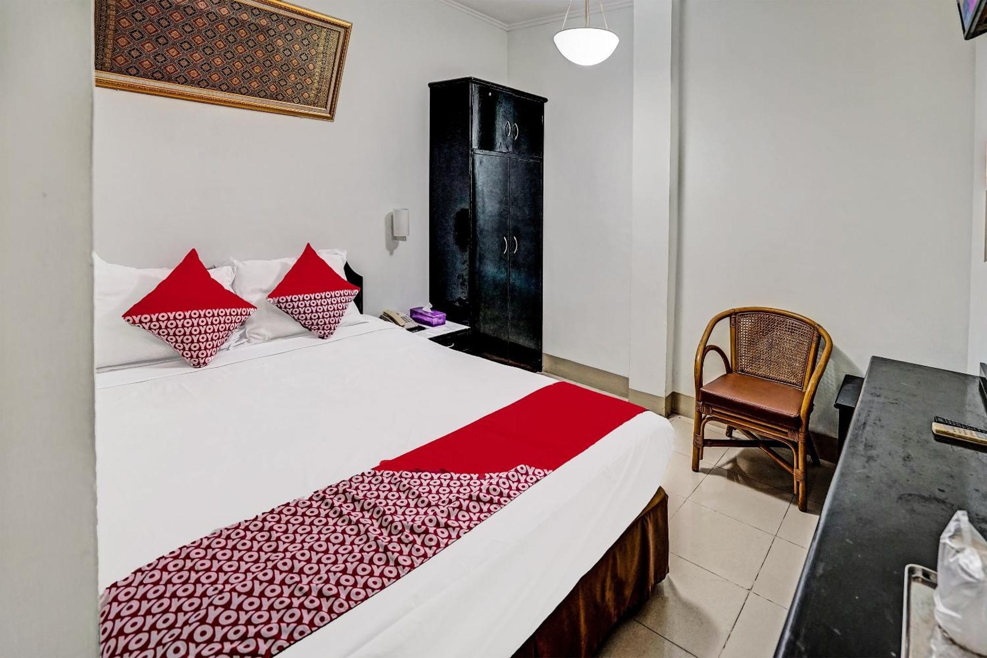 Super Oyo 91805 Hotel Wisma Bari Palembang Exteriör bild